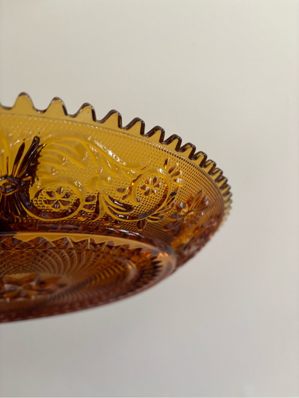 Vintage 1970's Amber Glass Relish Dish Serving Tray - Picture 5 of 7